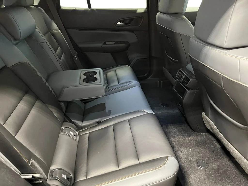 New 2026 Sonic Gray Pearl Honda Touring image 25