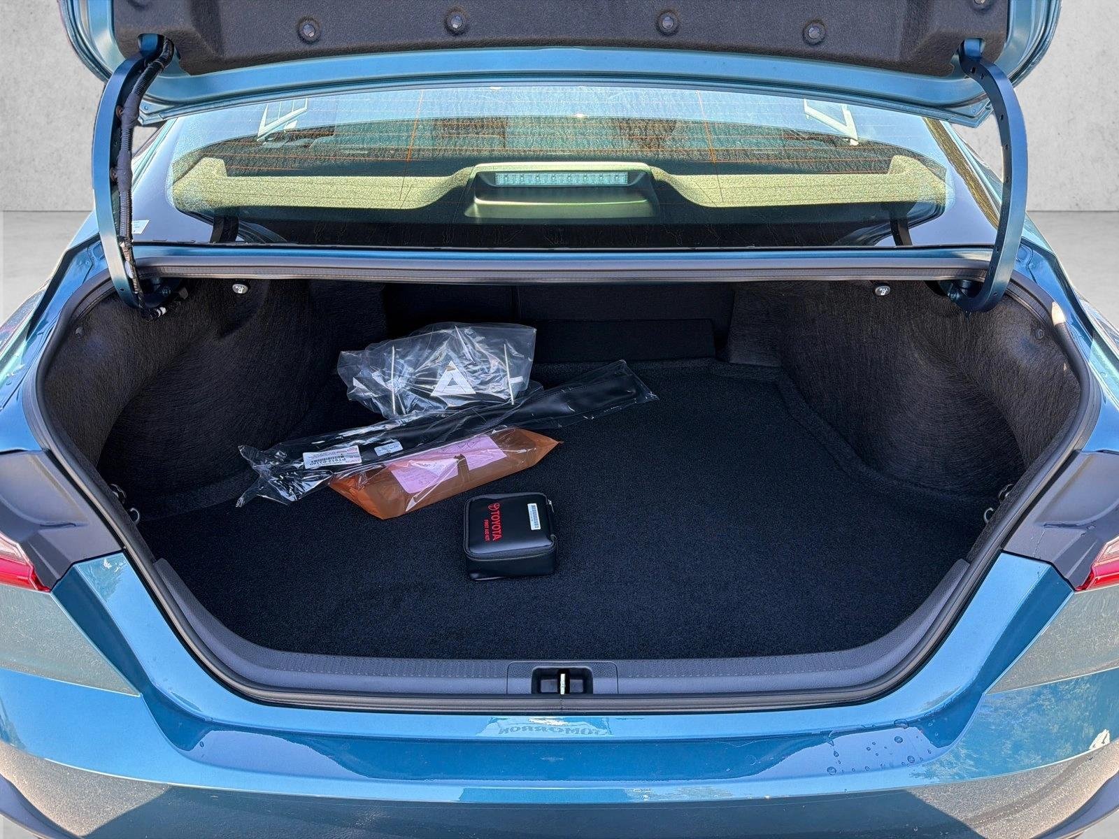 New 2026 Ocean Gem Toyota SE image 18