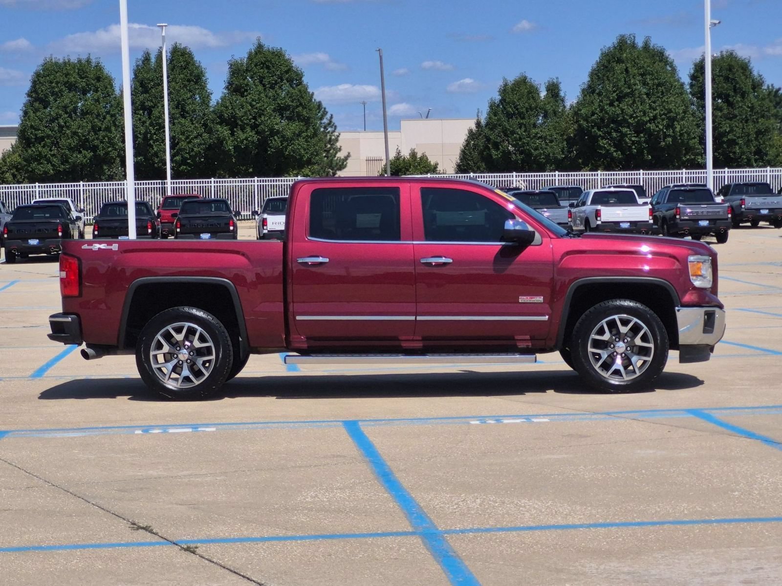 Used 2015 Sonoma Red Metallic GMC SLT 4WD image 5
