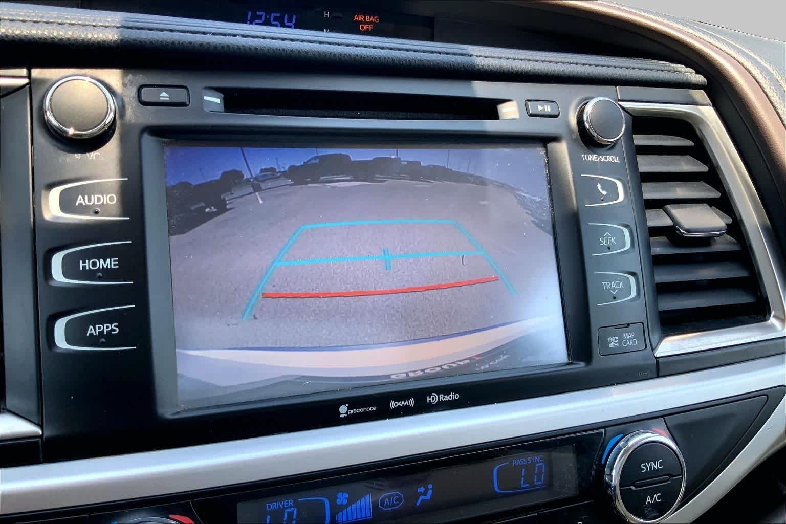 Used 2019 Blizzard Pearl Toyota XLE image 26
