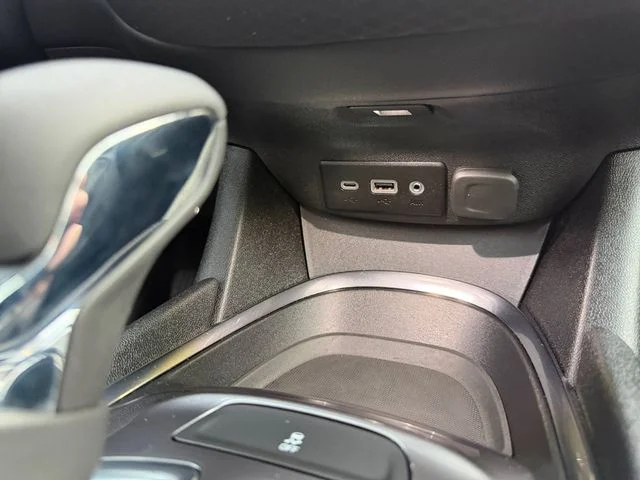 2023 Chevrolet Malibu 1LT - Photo 32