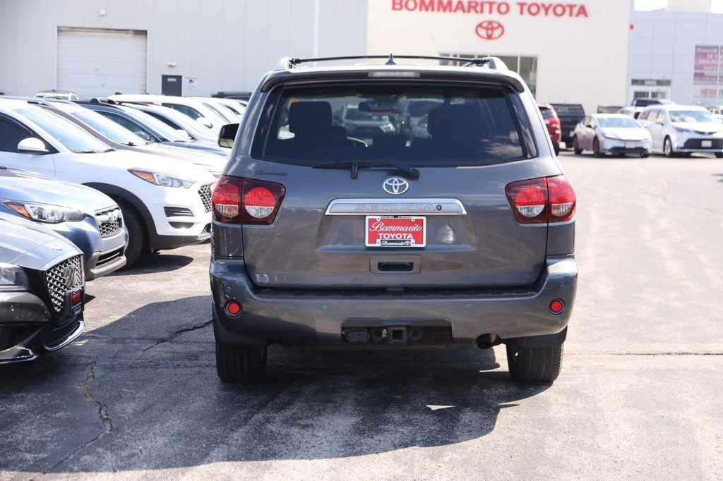 Used 2018 Magnetic Gray Metallic Toyota Platinum 4WD (Natl) image 7