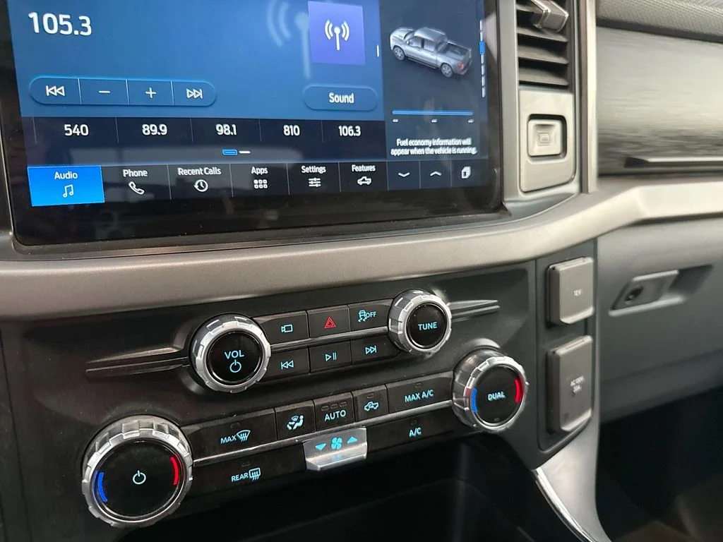 Used 2025 Black Metallic Ford XLT image 21