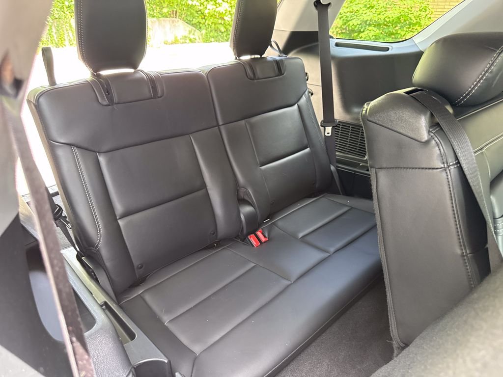 Used 2023 Gray Ford XLT image 33