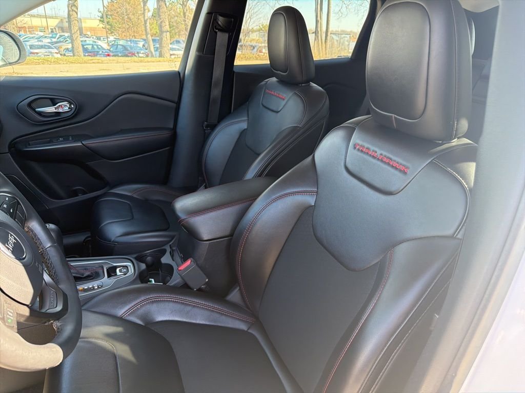 2019 Jeep Cherokee Trailhawk - Photo 13