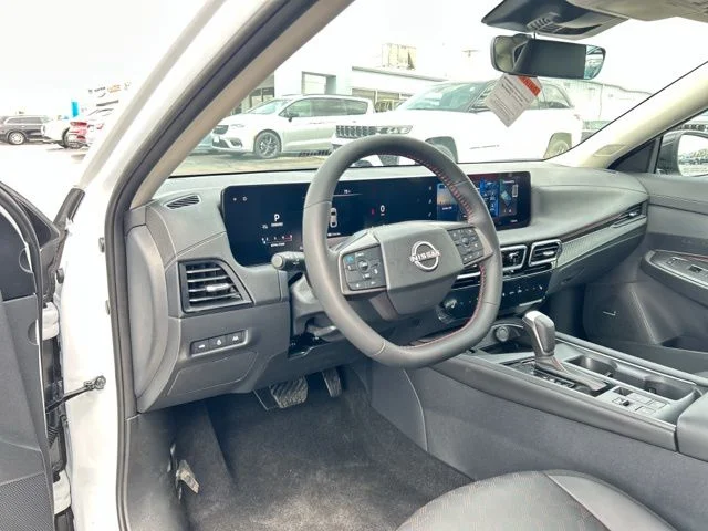 New 2026 Aspen White TriCoat Nissan SR image 25
