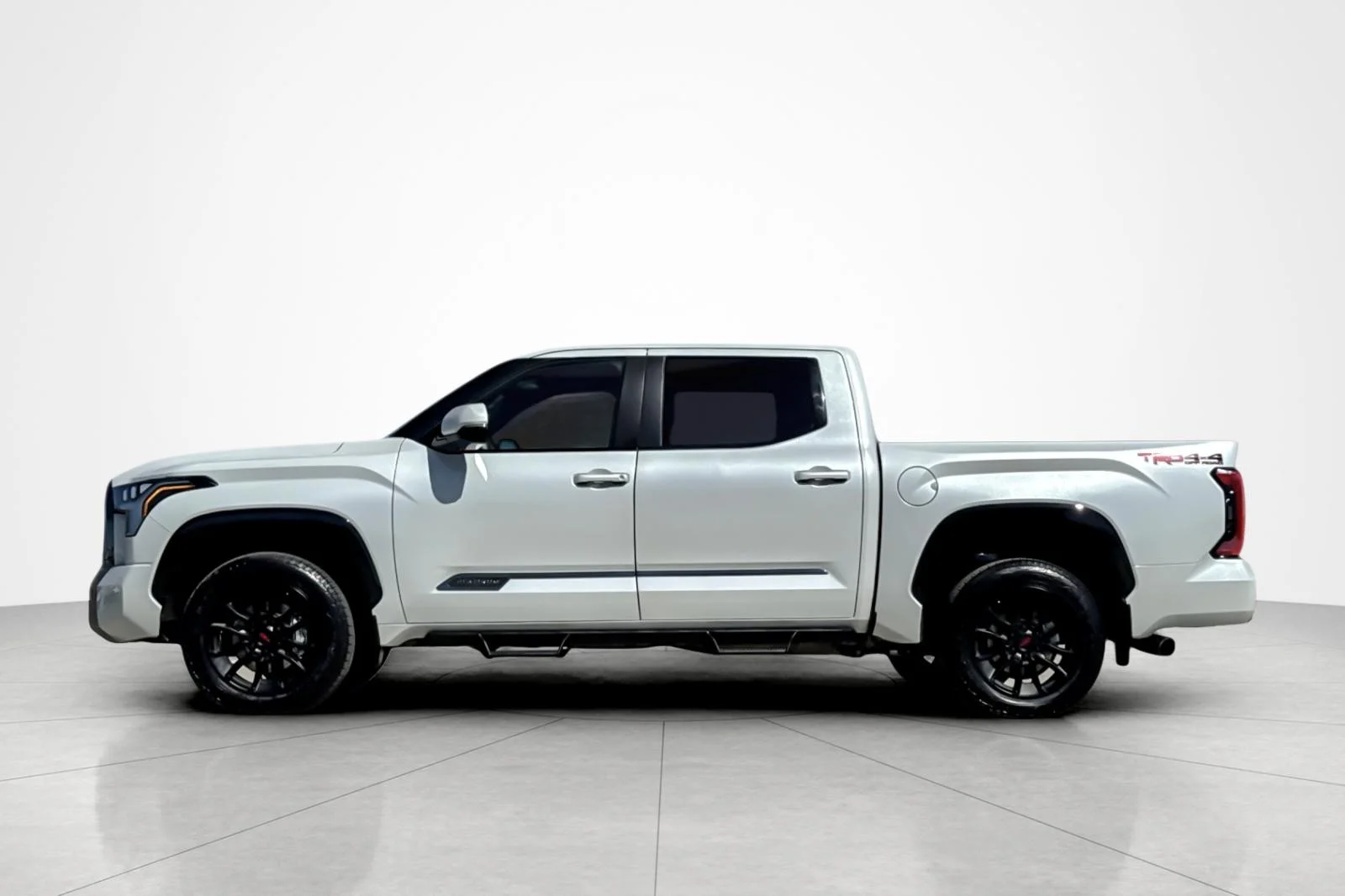 Certified Used 2026 Wind Chill Pearl Toyota Platinum image 2