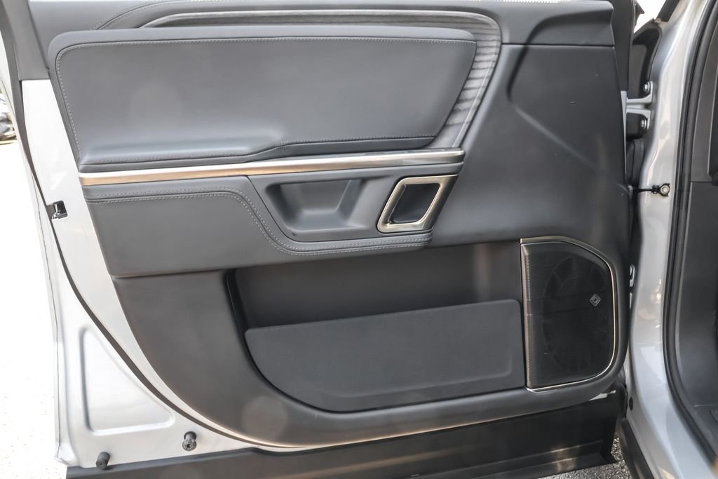 Used 2024  Rivian Adventure Dual Motor Max Pack image 26