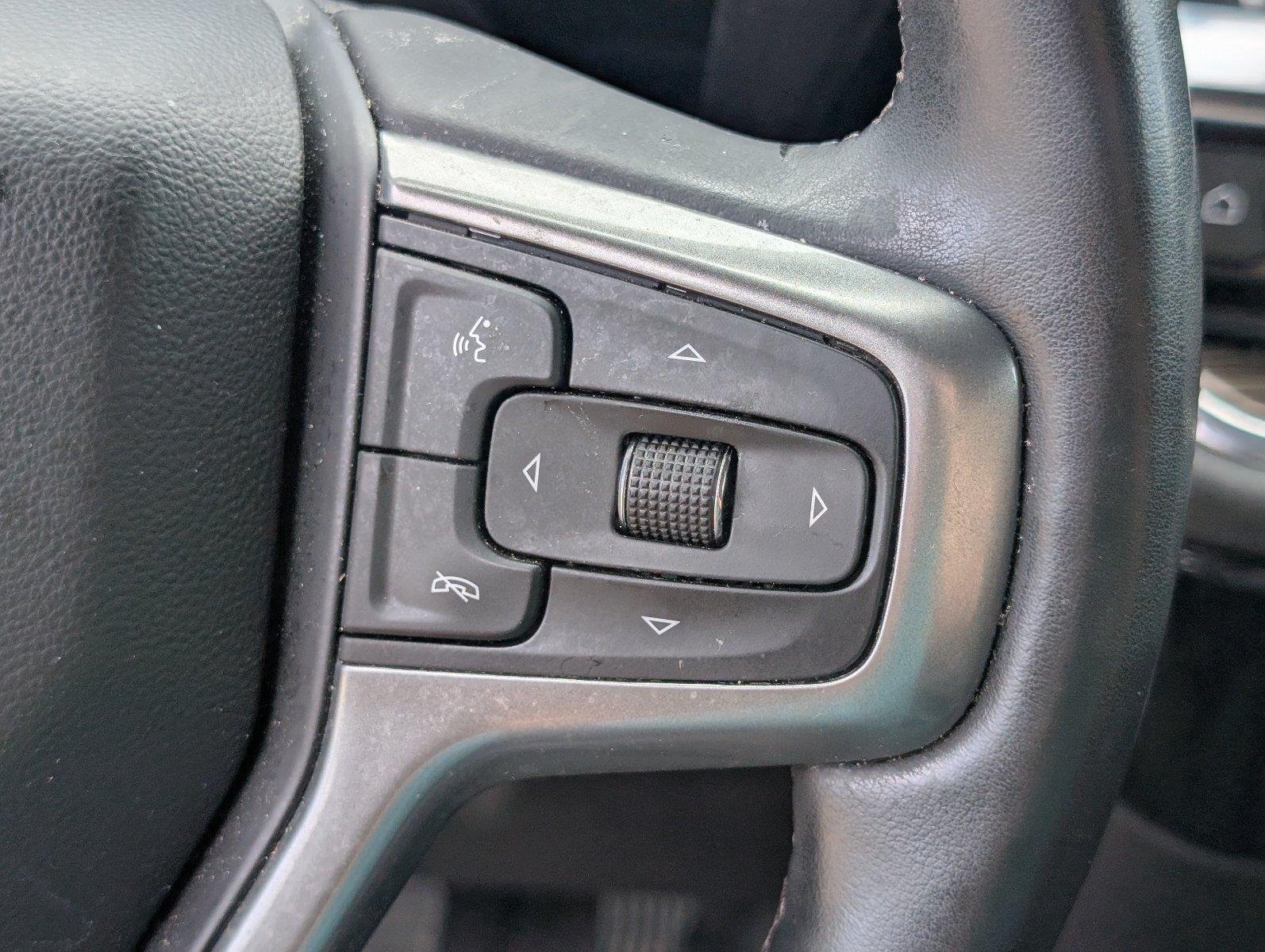 Used 2023 STERLING GRAY METALLIC Chevrolet LT image 28