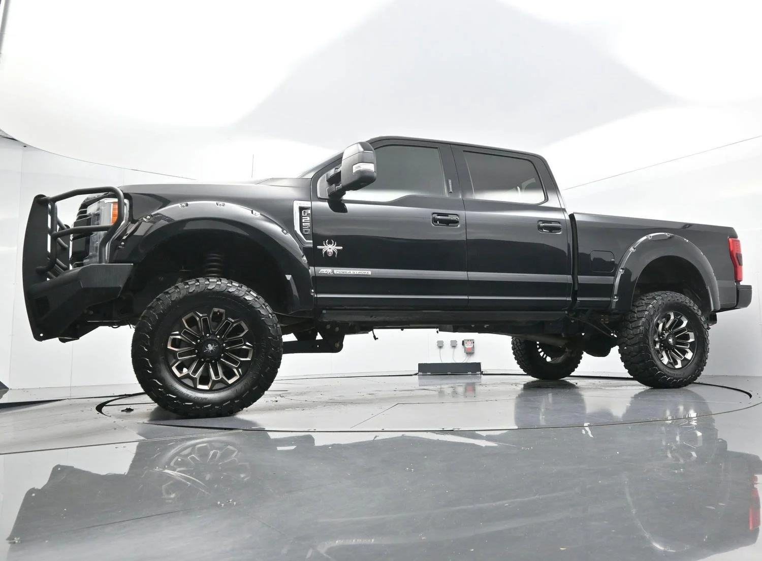 Used 2019 Agate Black Ford LARIAT image 54