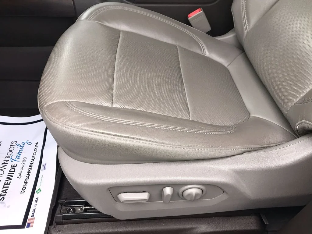 Used 2019 White GMC SLT image 12