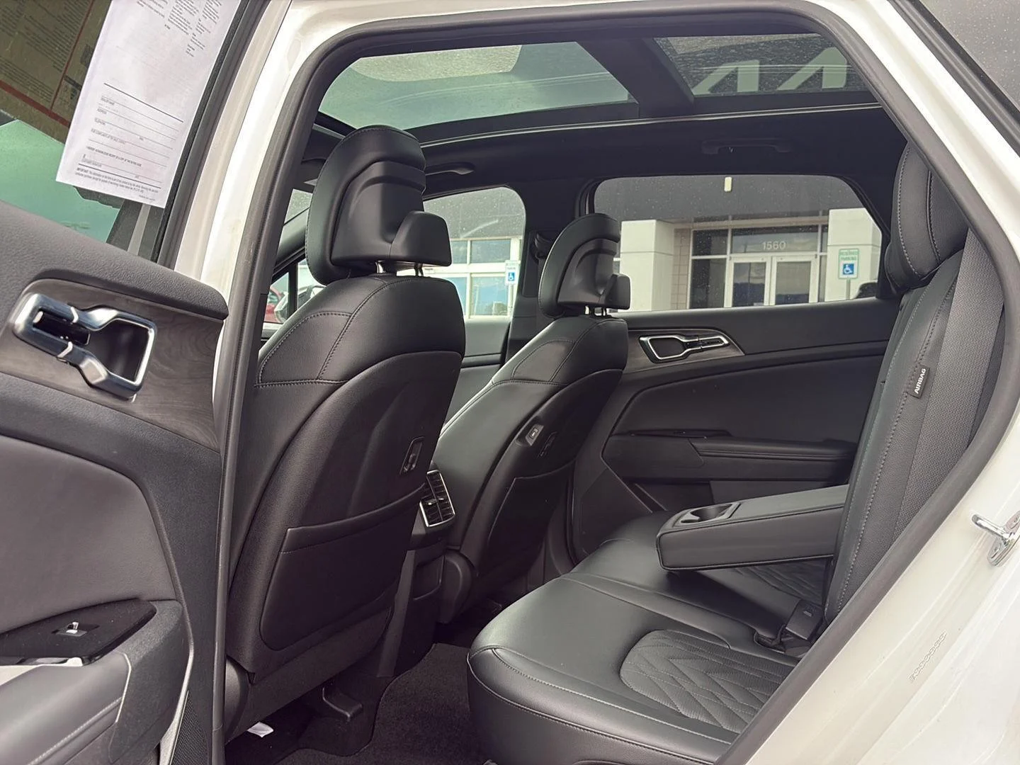 Used 2024 Glacial White Pearl/Ebony Black Roof Kia X-Pro image 16
