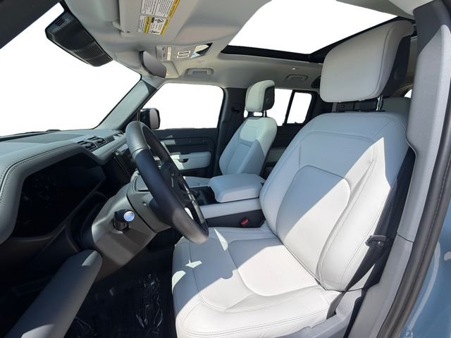Certified Used 2026 Blue Land Rover X-Dynamic SE image 10
