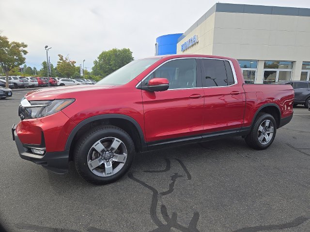 Used 2024 Radiant Red Metallic II Honda RTL image 3