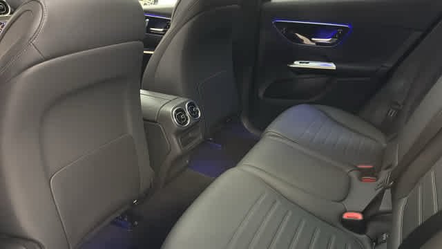 Certified Used 2026 MANUFAKTUR Patagonia Red Metallic Mercedes-Benz GLC 300 image 27