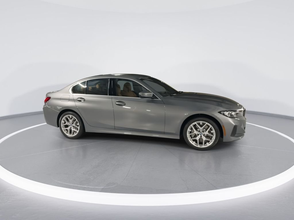2025 BMW 3 Series 330i - Photo 9