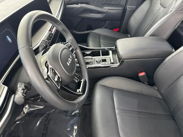 Used 2025 Silver Kia SX image 22