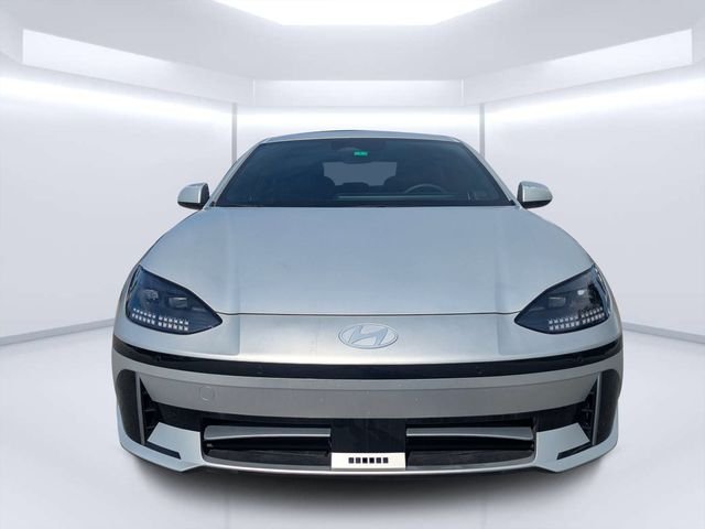 Used 2023 Gold Hyundai SEL image 8