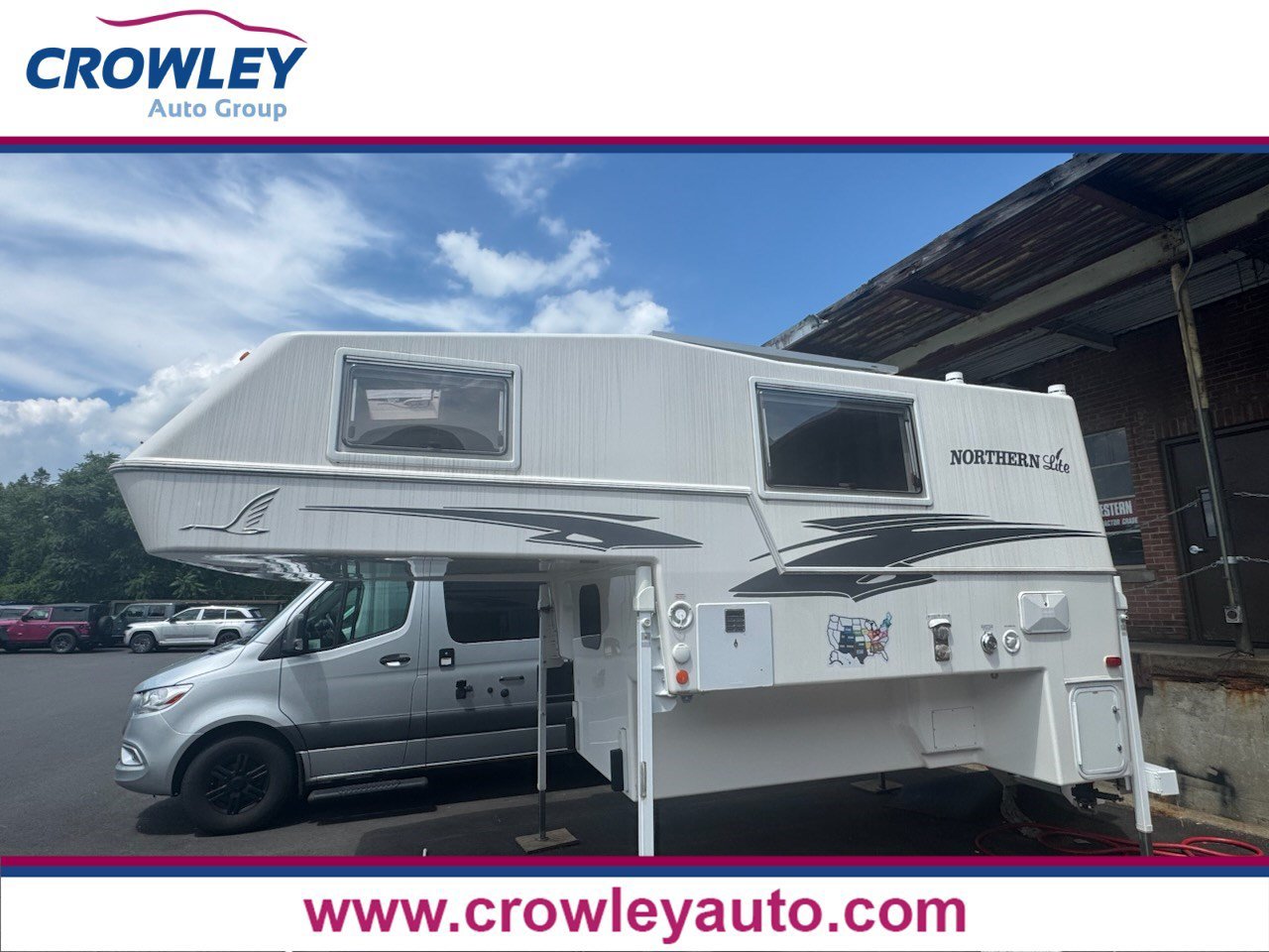 2021 Northern Lite Truck Camper