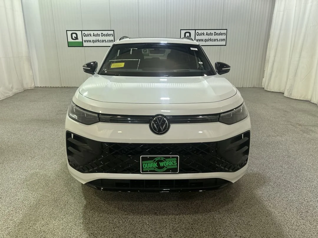 New 2026 Opal White Pearl Volkswagen SE R-Line Black image 2