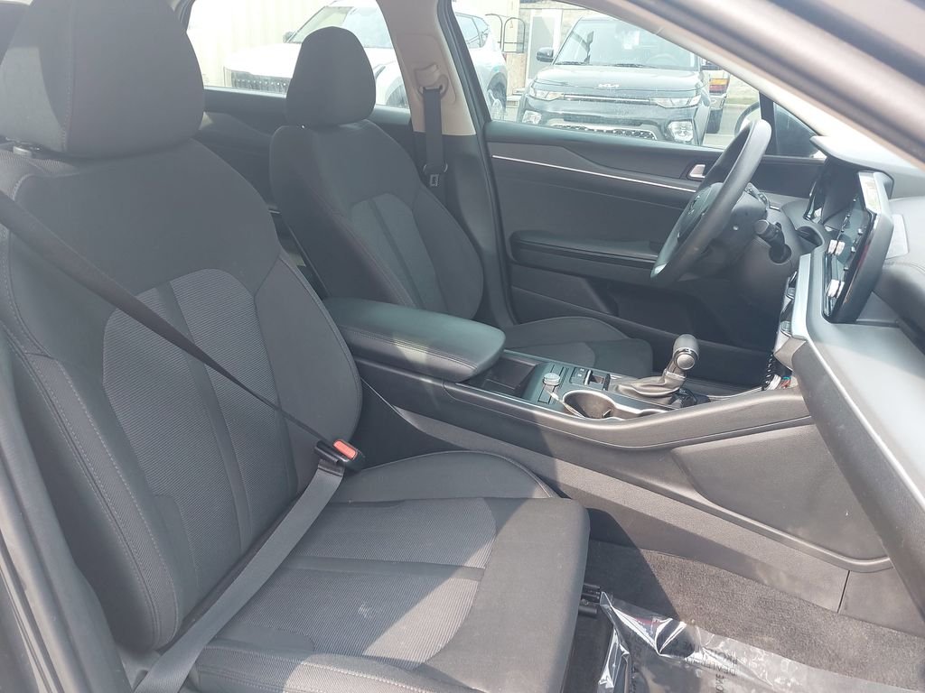 Used 2022 Gray Kia LXS image 10