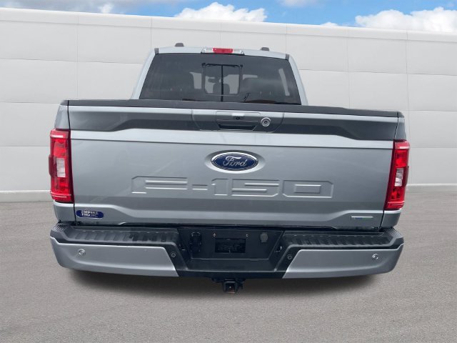 Used 2023 Silver Ford XLT image 4