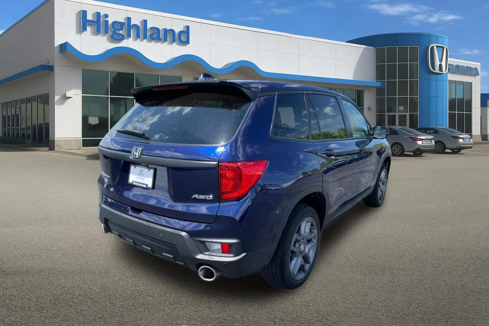 Certified Used 2023 Blue Honda EX-L image 5