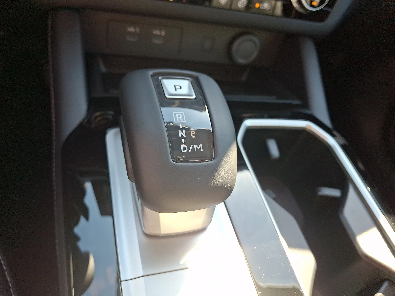 New 2026 White Mitsubishi SE image 14