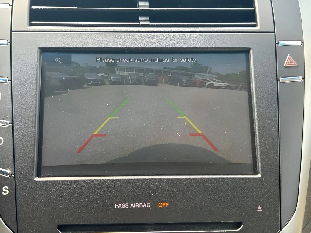 Used 2015  Lincoln Base image 10