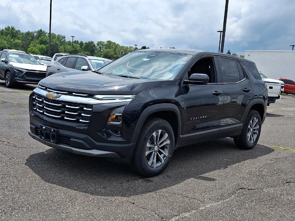 New 2026 Mosaic Black Metallic Chevrolet LT image 4