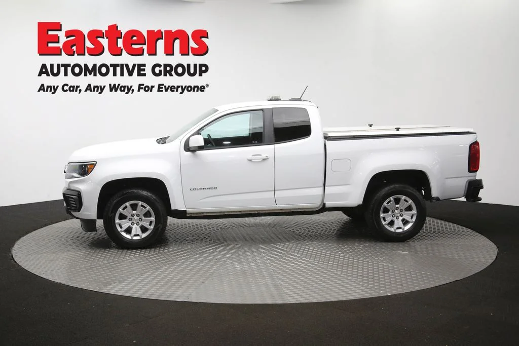 Used 2022 White Chevrolet LT image 59
