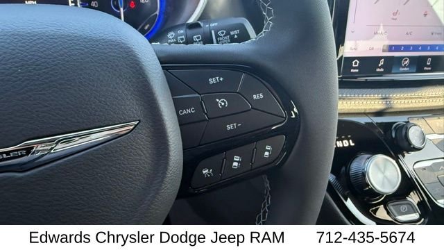2026 Chrysler Pacifica Select - Photo 23