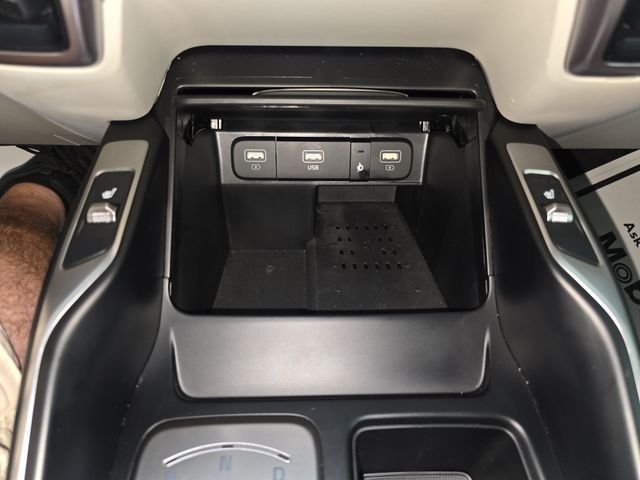 2023 Kia Sorento EX Hybrid - Photo 22