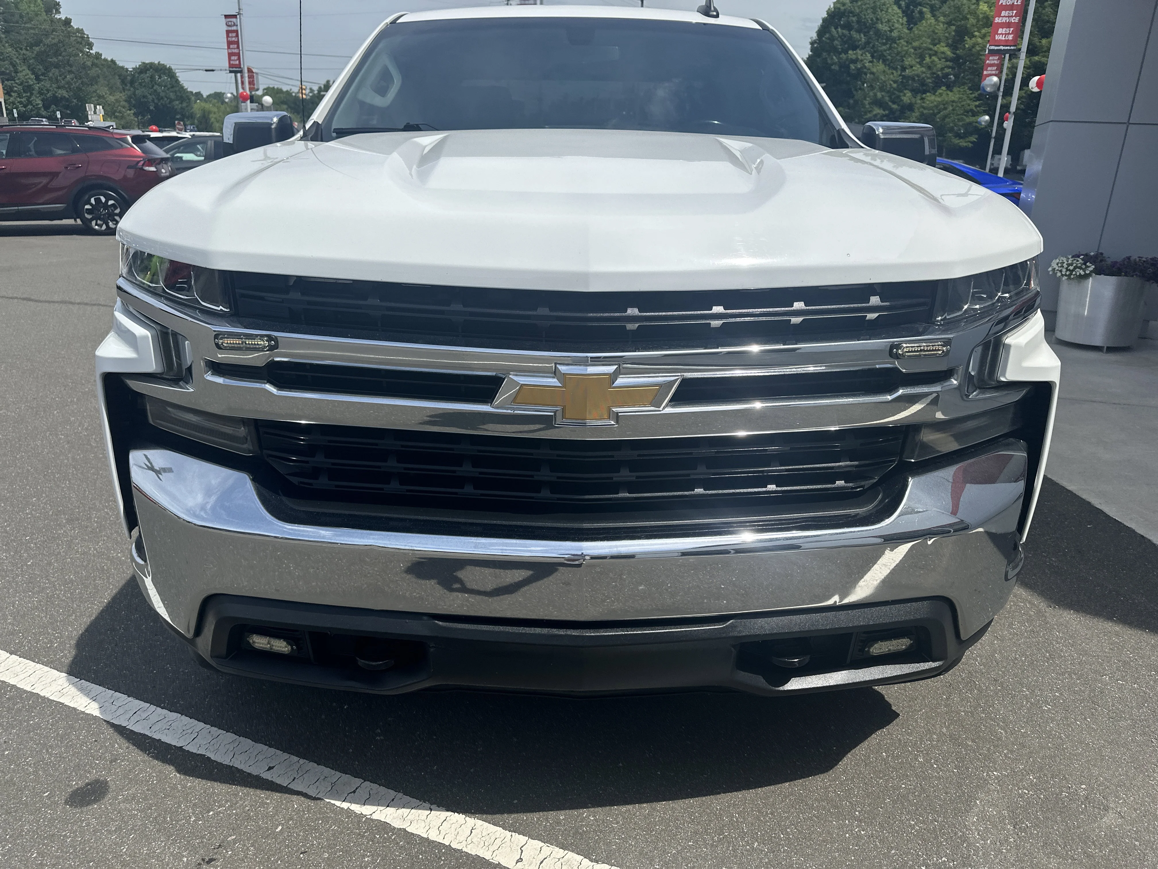 Used 2019 Summit White Chevrolet LT image 3