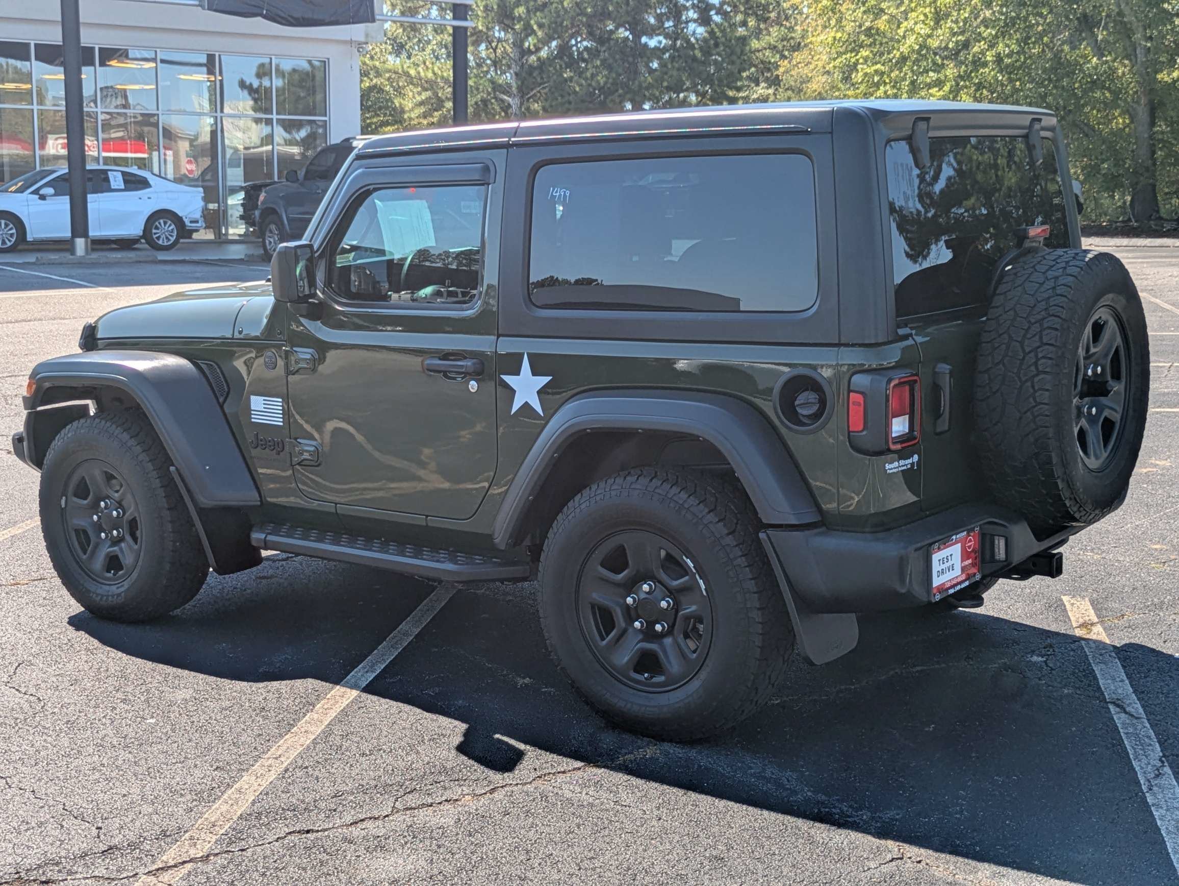 Used 2023 Green Jeep Sport image 6