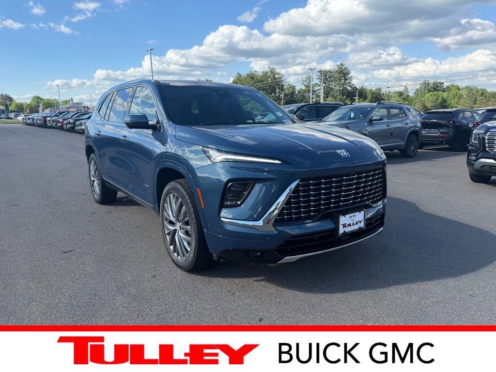2026 Buick Enclave Avenir AWD's photo