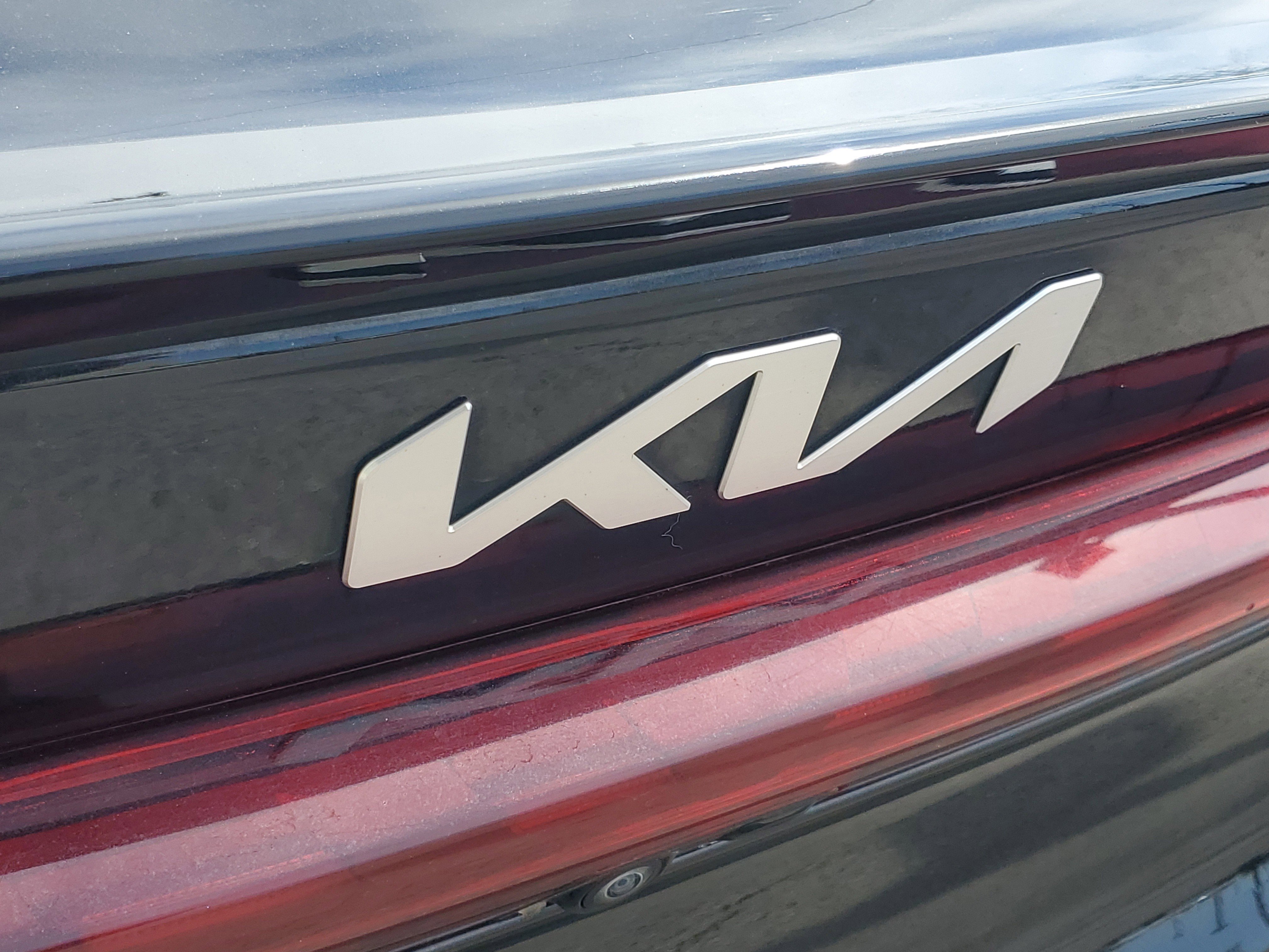 Used 2023 Ebony Black Kia GT-Line image 5