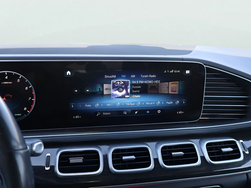 Used 2020 Black Mercedes-Benz GLS 450 image 22