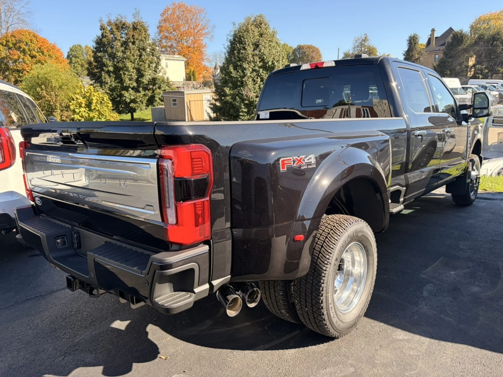 New 2027 Agate Black Metallic Ford F-350® Platinum® image 10