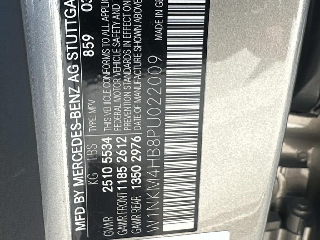 Certified Used 2023  Mercedes-Benz GLC 300 image 30