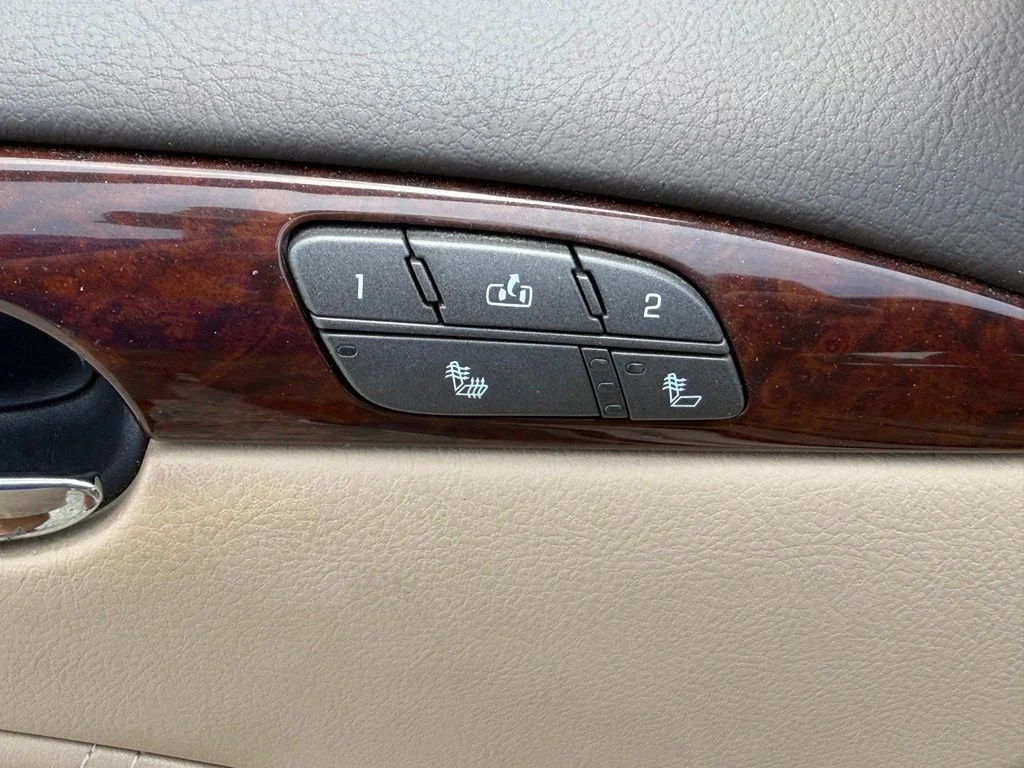 Used 2011 Beige Buick CXL image 24
