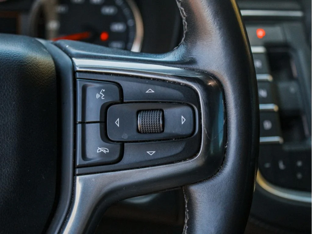 Used 2022 Summit White Chevrolet LS image 15