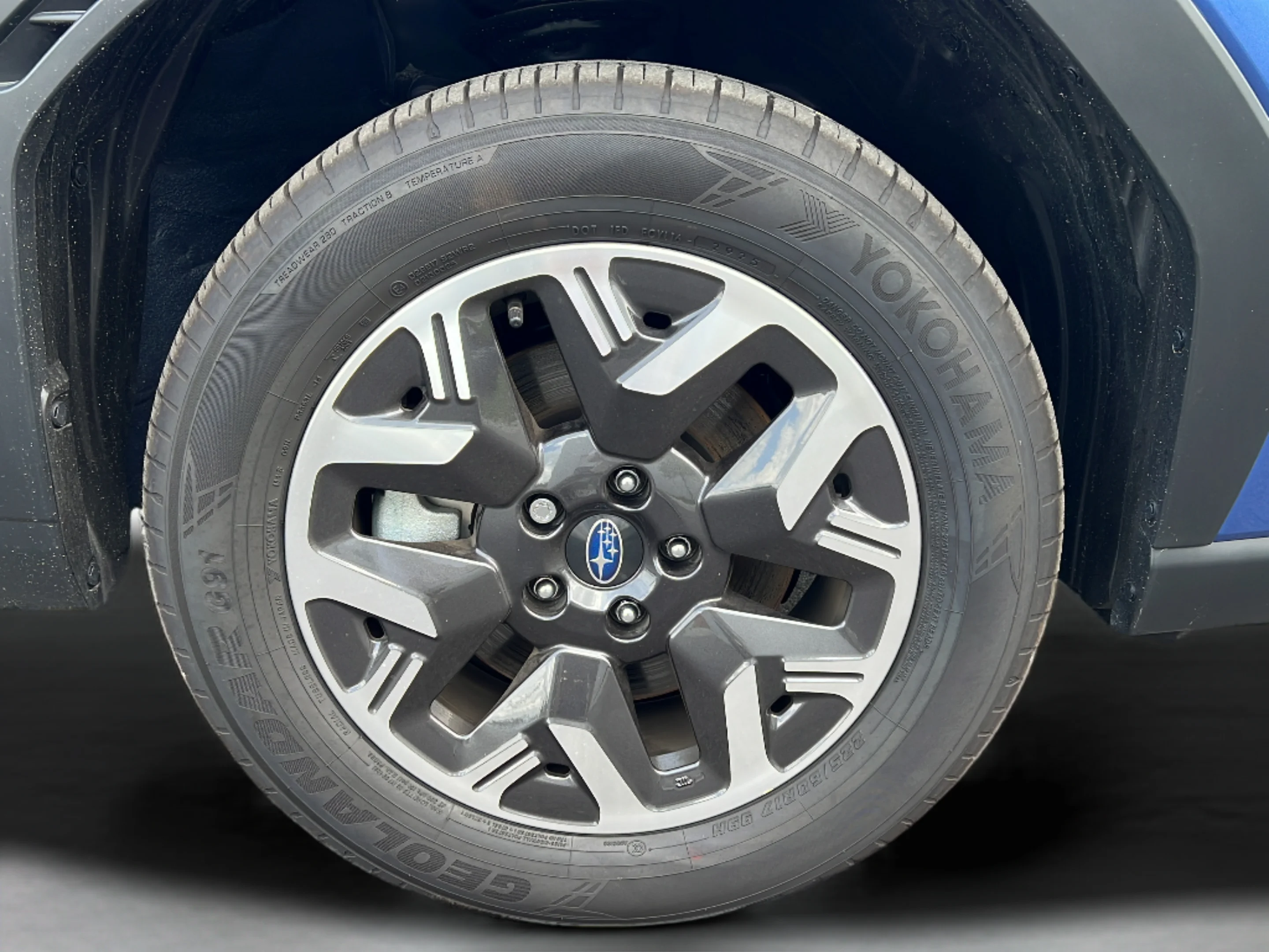 Used 2026 Daybreak Blue Pearl Subaru Base image 10