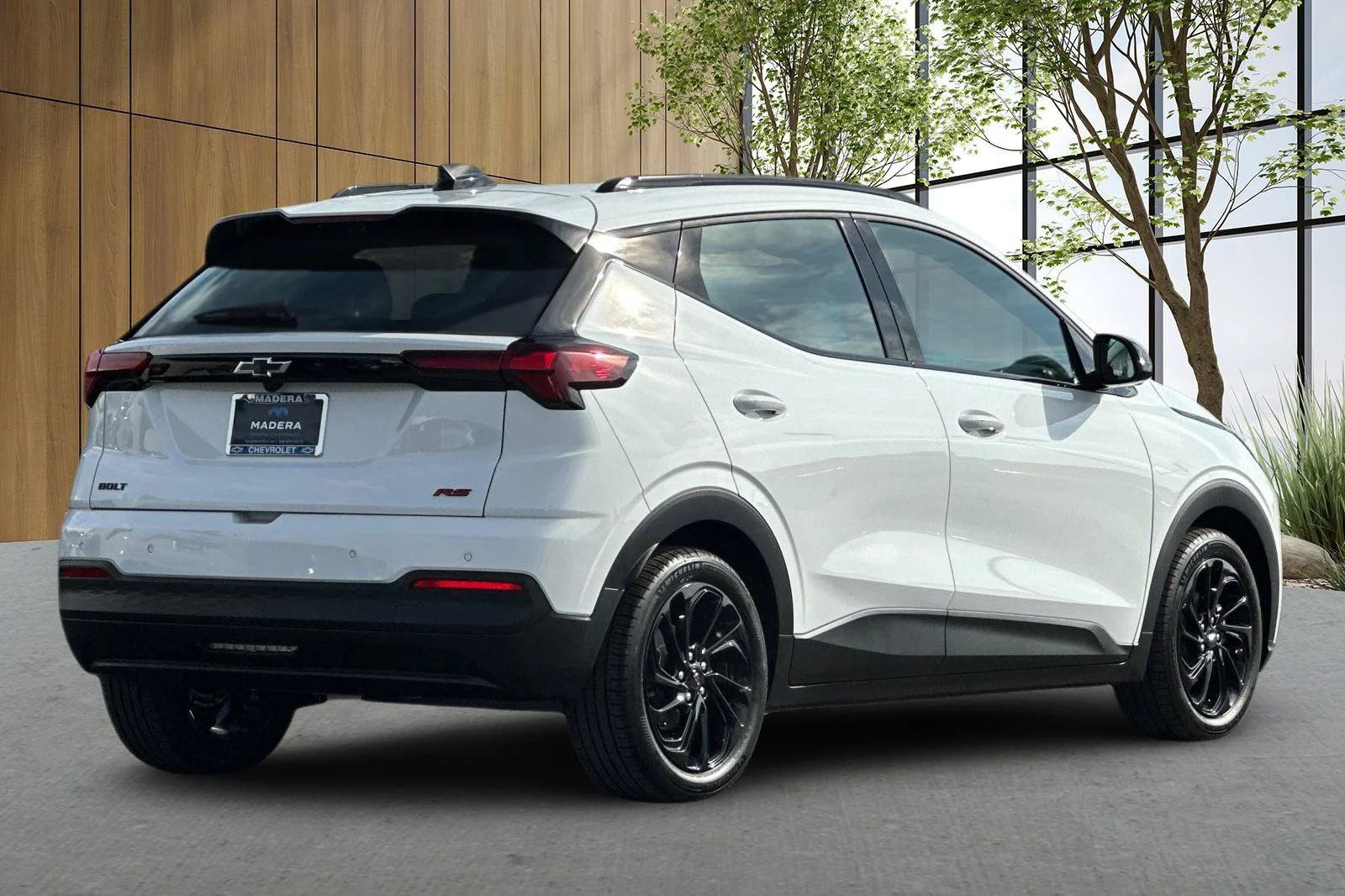 New 2027 Summit White Chevrolet RS image 4