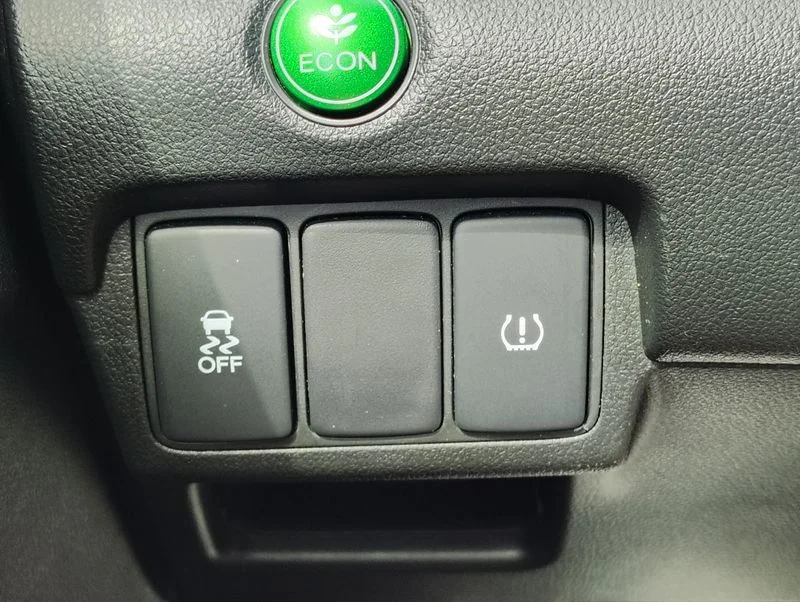 Used 2014  Honda LX image 20