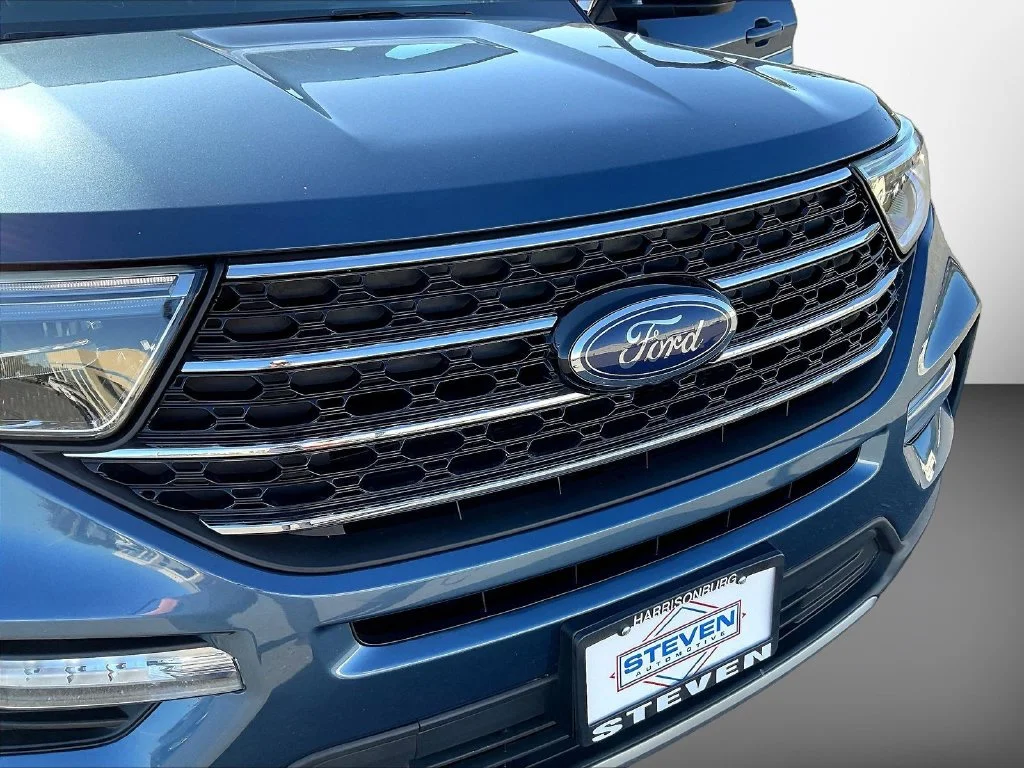 Used 2020 Blue Ford XLT image 36