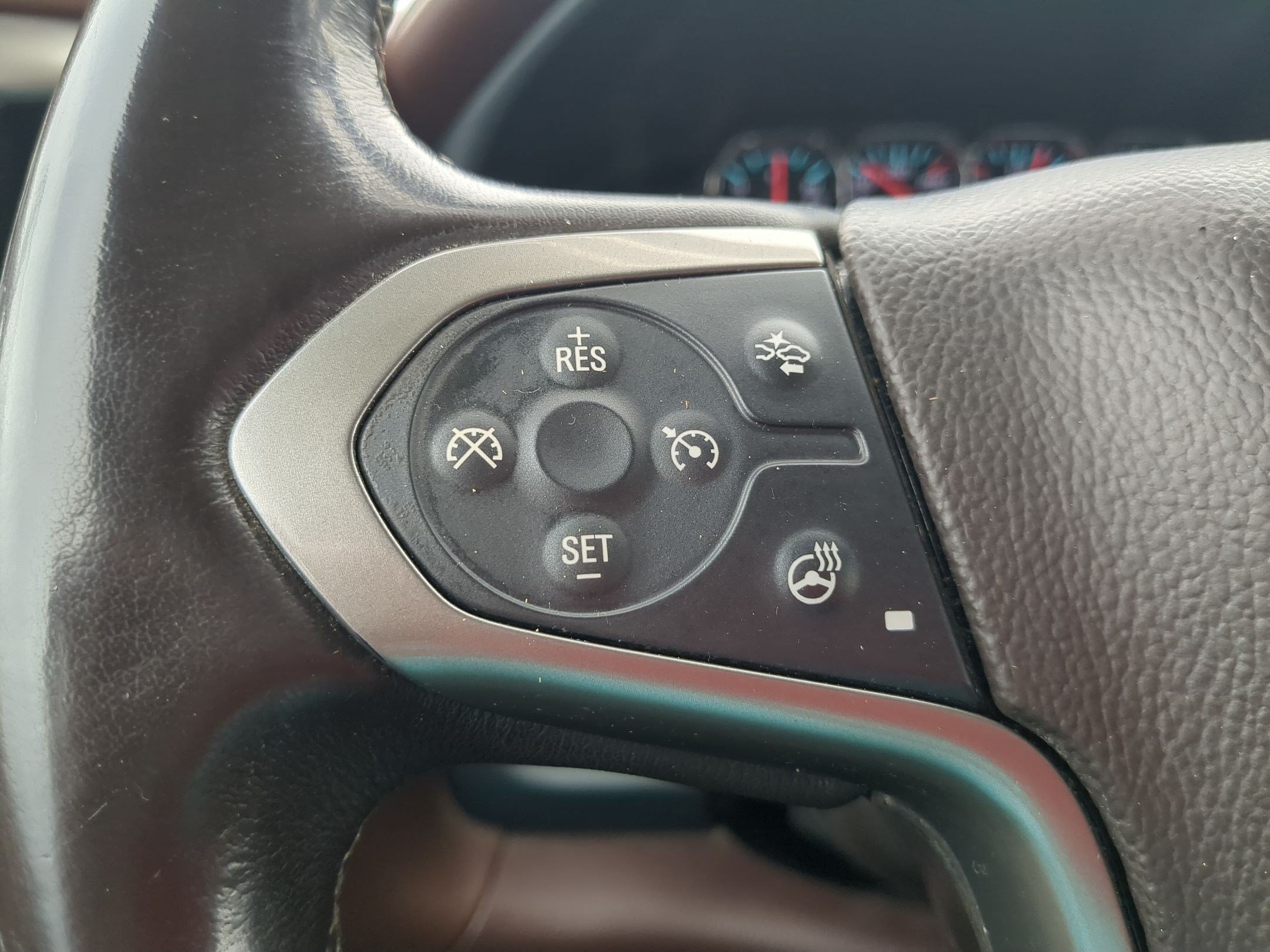 Used 2019 SUMMIT WHITE Chevrolet High Country image 17