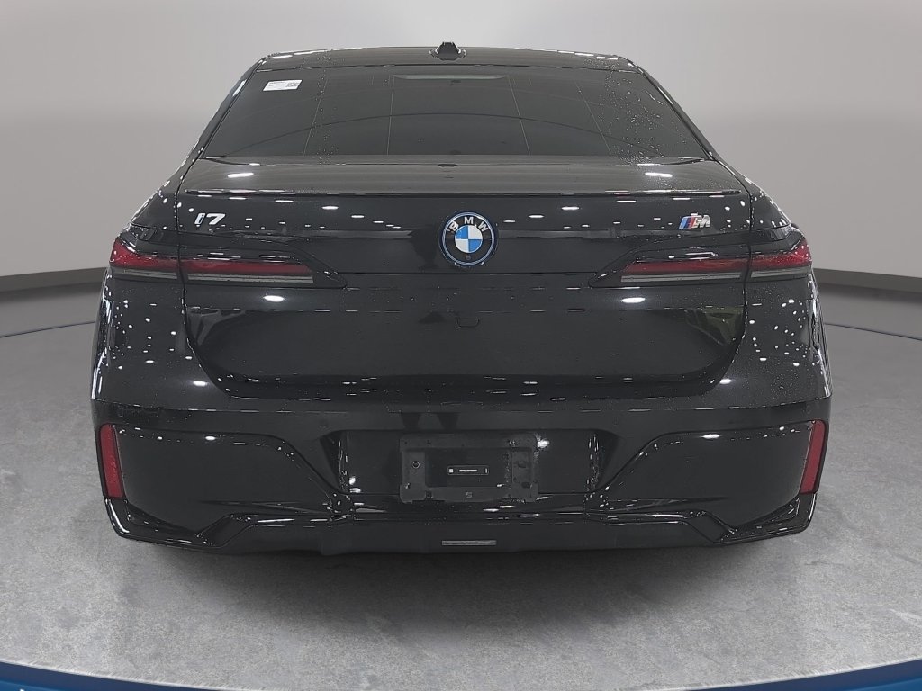 Certified Used 2023 Black Sapphire Metallic BMW xDrive60 image 7
