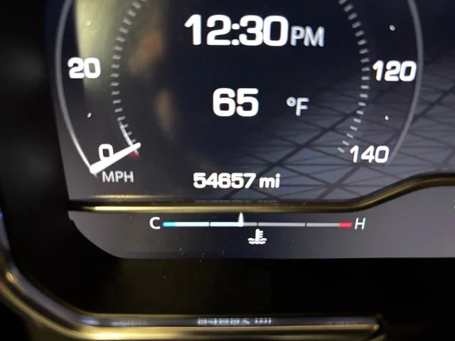 Used 2025 White GMC Denali Ultimate image 18