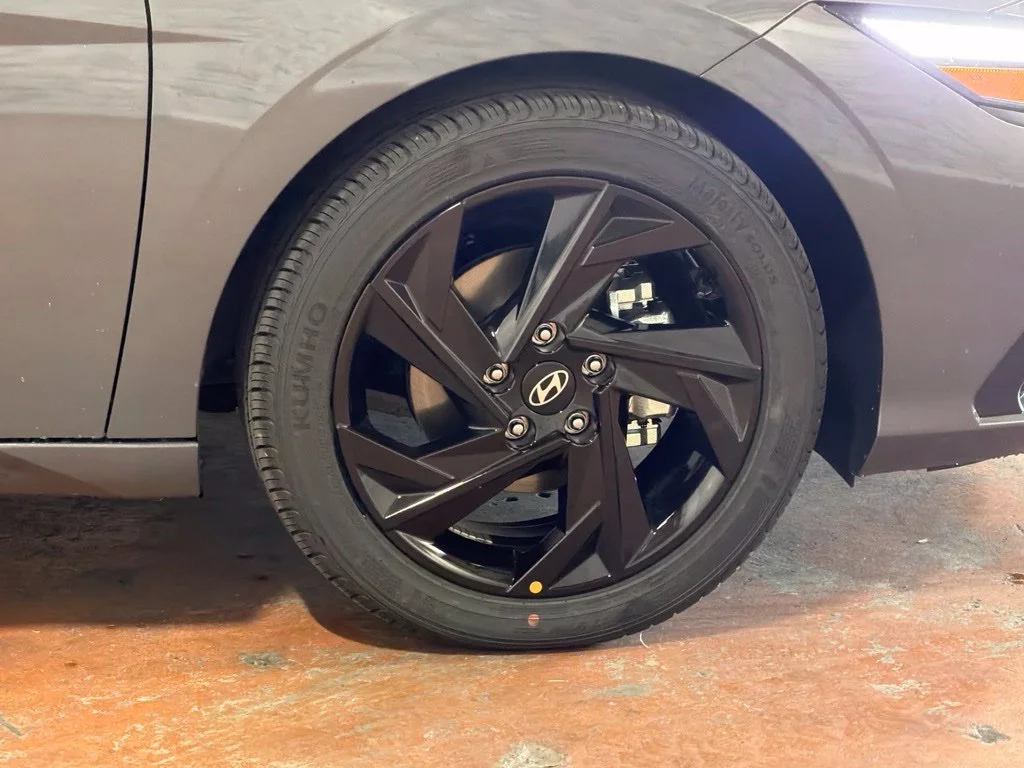 New 2026 Amazon Gray Hyundai SEL Sport Plus image 9